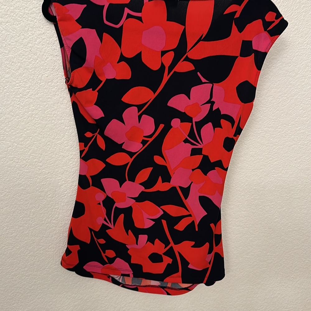 Vince camuto floral top - Picture 8 of 10